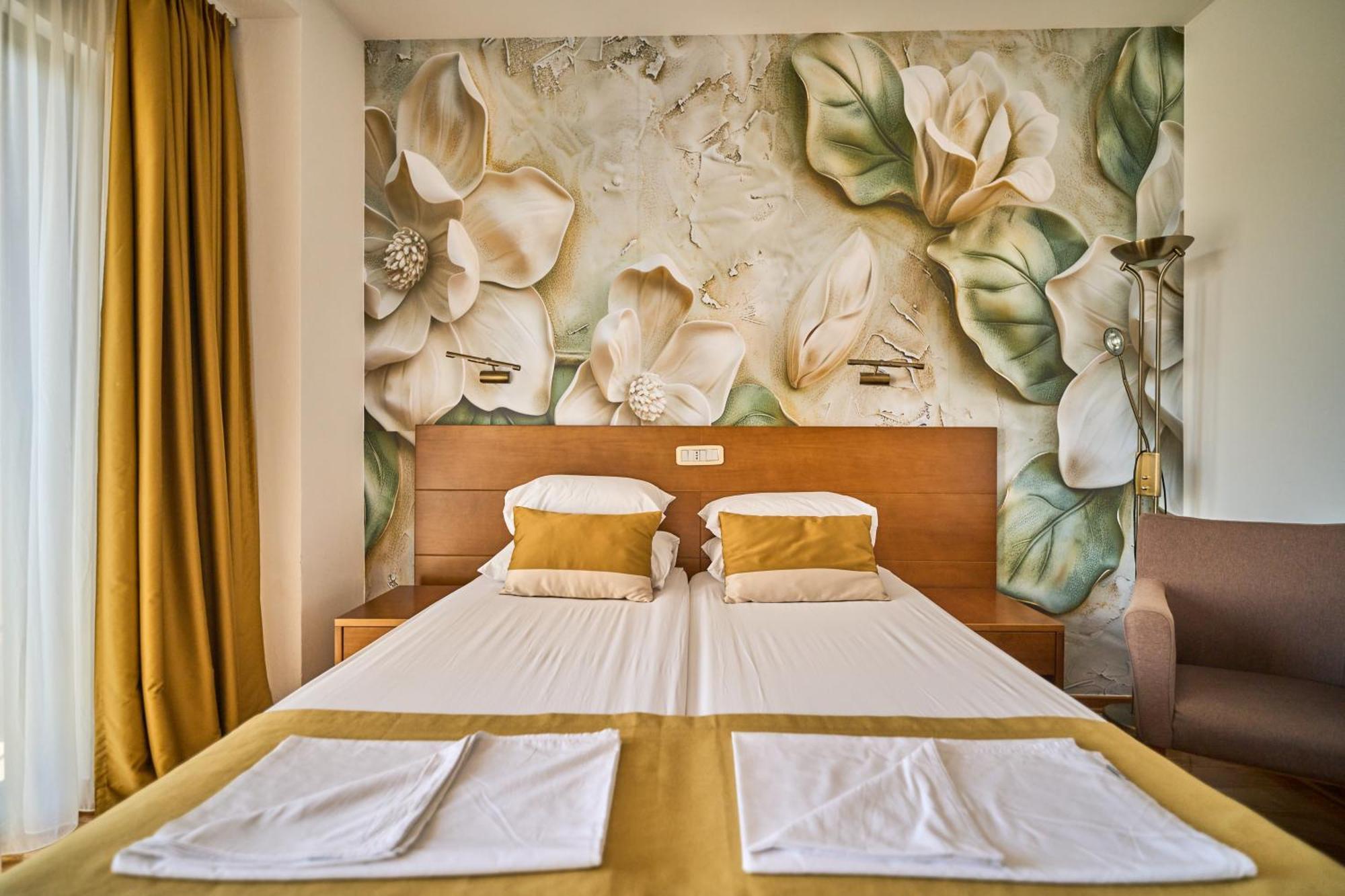 Hotel Petrovac Dış mekan fotoğraf